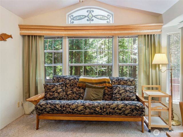 421 N Mt Jupiter Drive, Hoodsport, WA 98548