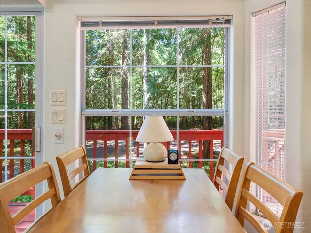 421 N Mt Jupiter Drive, Hoodsport, WA 98548