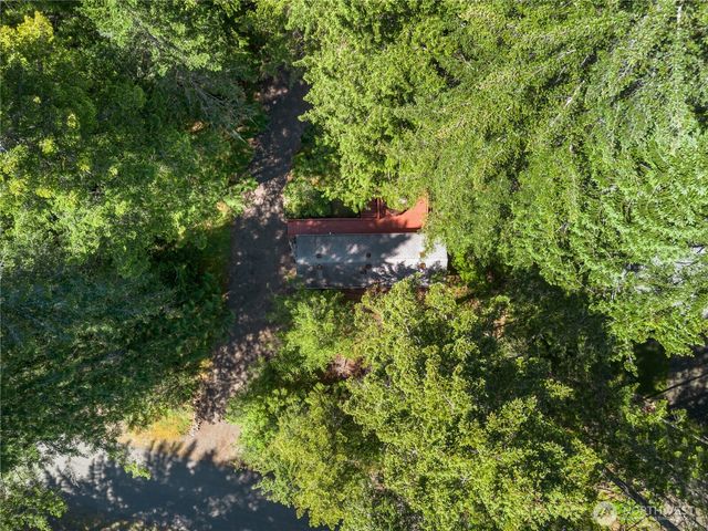 421 N Mt Jupiter Drive, Hoodsport, WA 98548