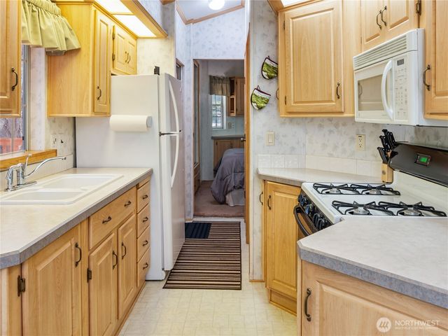 421 N Mt Jupiter Drive, Hoodsport, WA 98548