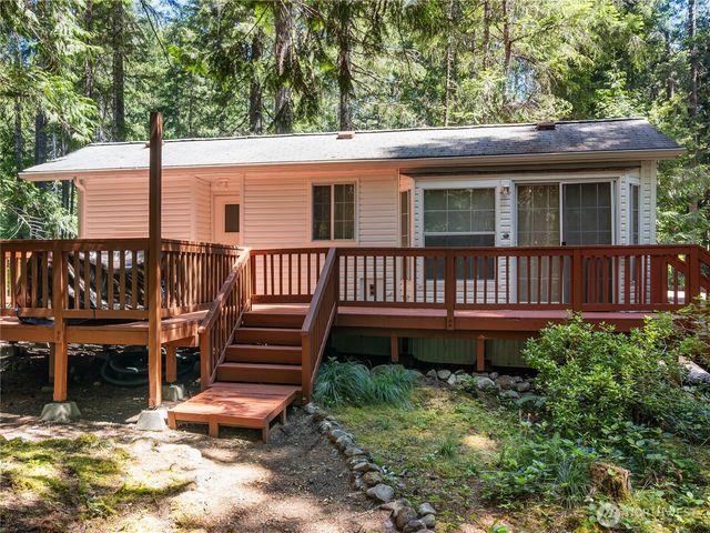 421 N Mt Jupiter Drive, Hoodsport, WA 98548