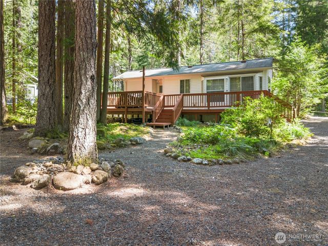 421 N Mt Jupiter Drive, Hoodsport, WA 98548