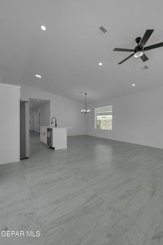 5664 DESERT CALICO Avenue, El Paso, TX 79934