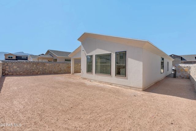 5664 DESERT CALICO Avenue, El Paso, TX 79934