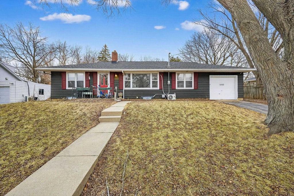 1650 Sunfield Street, Madison, WI 53704