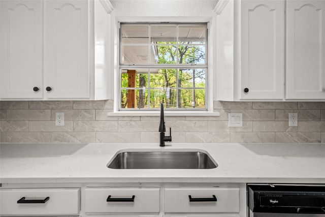 685 County Road 3673, Paradise, TX 76073