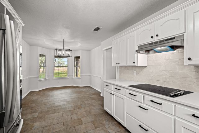 685 County Road 3673, Paradise, TX 76073
