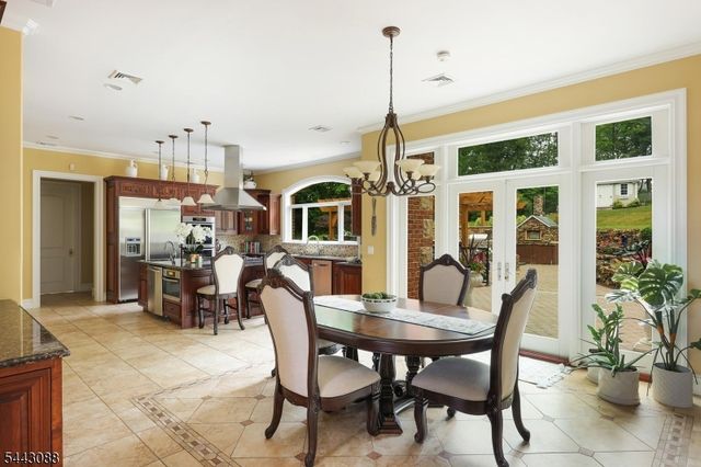 41 Mareu Dr, Watchung Boro, NJ 07069