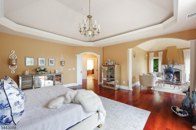 41 Mareu Dr, Watchung Boro, NJ 07069
