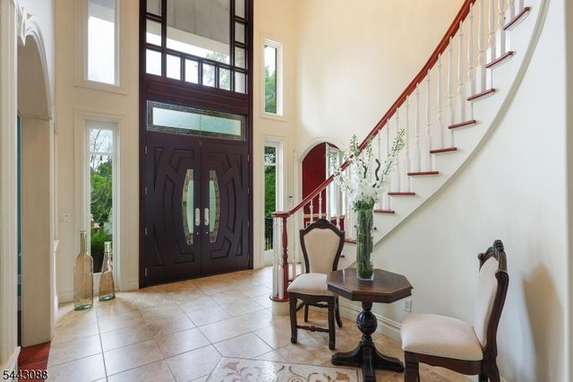 41 Mareu Dr, Watchung Boro, NJ 07069