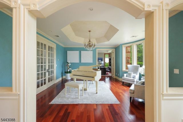 41 Mareu Dr, Watchung Boro, NJ 07069