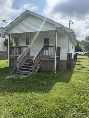 225 Rebel Hill St, Mcminnville, TN 37110