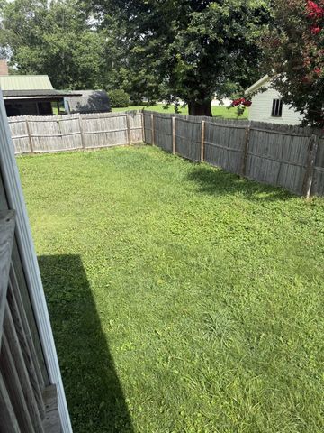 225 Rebel Hill St, Mcminnville, TN 37110