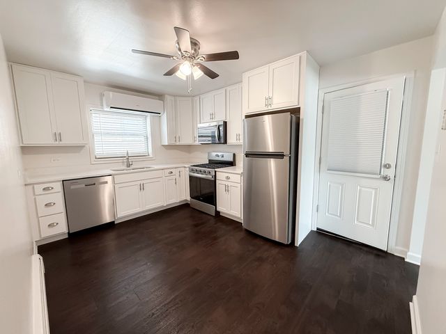 8101 Grand Avenue 1N, River Grove, IL 60171