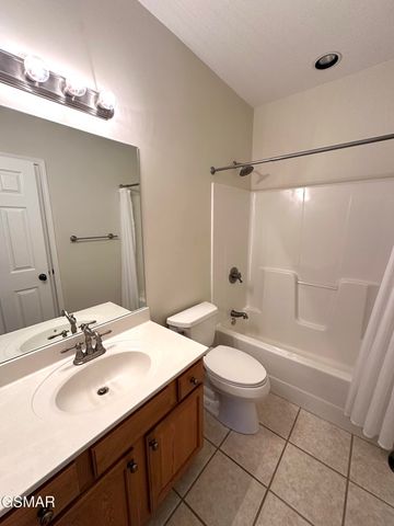 144 Burning Oaks Dr Drive, Sevierville, TN 37876