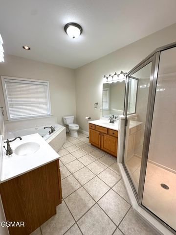 144 Burning Oaks Dr Drive, Sevierville, TN 37876