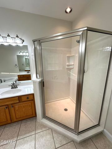 144 Burning Oaks Dr Drive, Sevierville, TN 37876