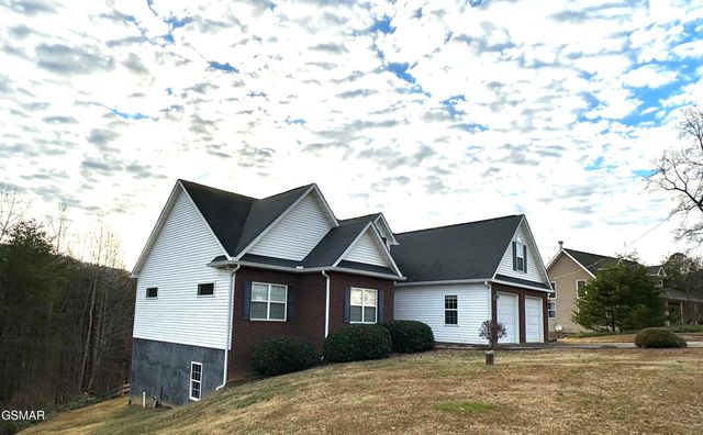 144 Burning Oaks Dr Drive, Sevierville, TN 37876