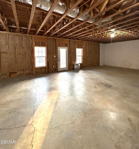 144 Burning Oaks Dr Drive, Sevierville, TN 37876