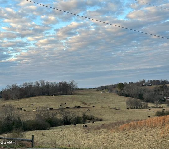 144 Burning Oaks Dr Drive, Sevierville, TN 37876