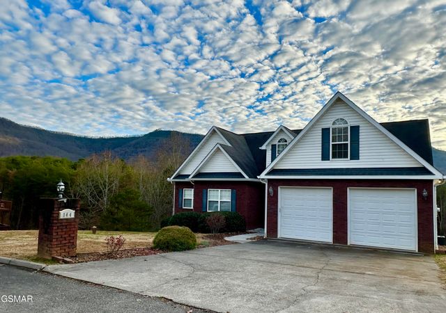 144 Burning Oaks Dr Drive, Sevierville, TN 37876