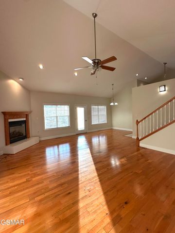 144 Burning Oaks Dr Drive, Sevierville, TN 37876