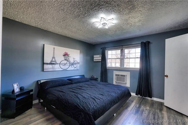 928 N Taggart Avenue, Jeffersonville, IN 47129