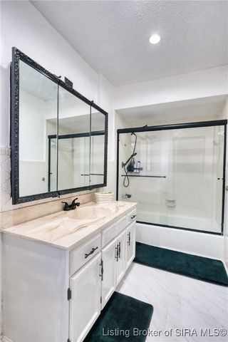 928 N Taggart Avenue, Jeffersonville, IN 47129