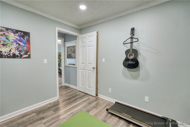 928 N Taggart Avenue, Jeffersonville, IN 47129