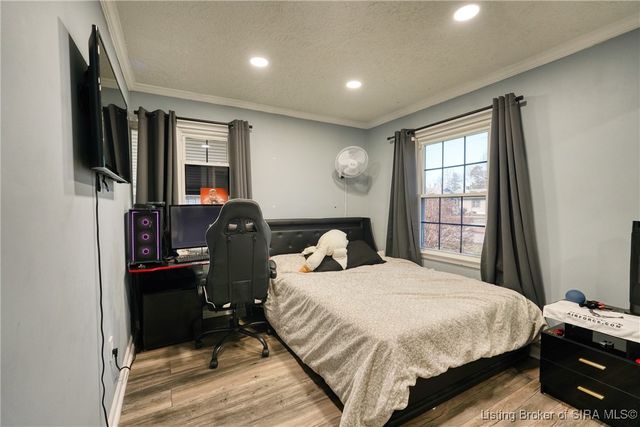 928 N Taggart Avenue, Jeffersonville, IN 47129