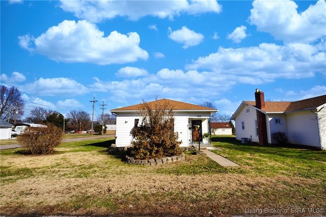 928 N Taggart Avenue, Jeffersonville, IN 47129