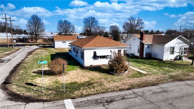 928 N Taggart Avenue, Jeffersonville, IN 47129