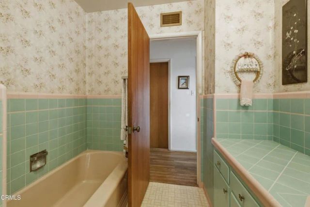 3405 Loma Vista Road, Ventura, CA 93003