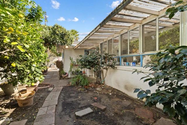 3405 Loma Vista Road, Ventura, CA 93003