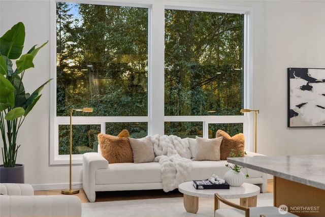 14707 149th Avenue NE, Woodinville, WA 98072