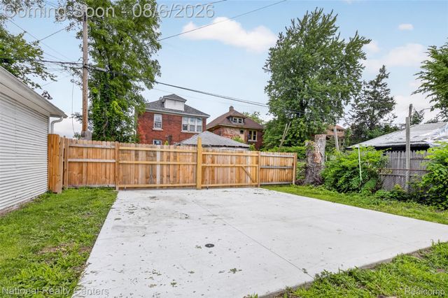 4096 Vicksburg Street, Detroit, MI 48204