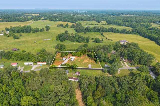 455 Darkey Springs Rd, Walling, TN 38587
