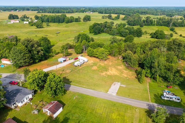 455 Darkey Springs Rd, Walling, TN 38587