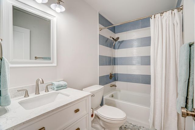 18 Aqua Ra Drive, Jensen Beach, FL 34957