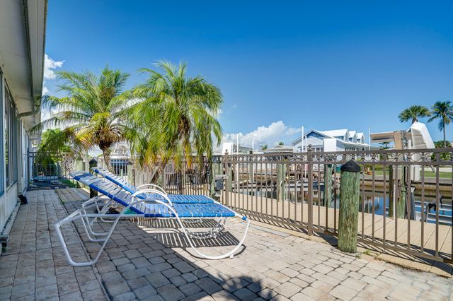 18 Aqua Ra Drive, Jensen Beach, FL 34957