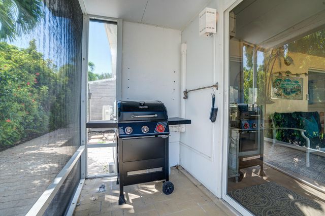 18 Aqua Ra Drive, Jensen Beach, FL 34957