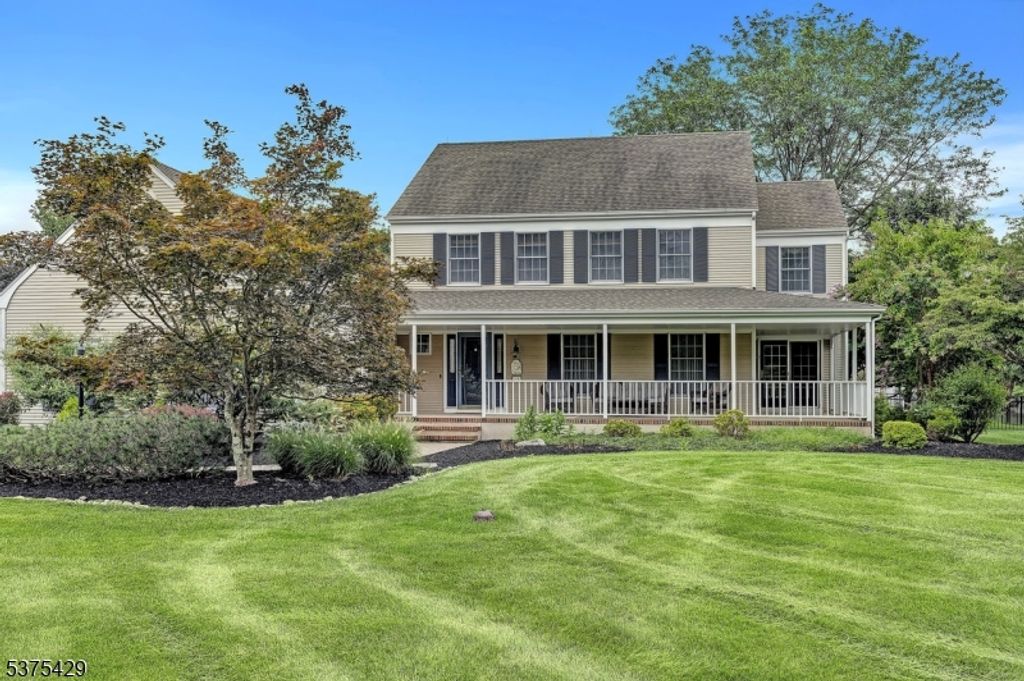 69 Carriage Trl, Montgomery Twp., NJ 08502