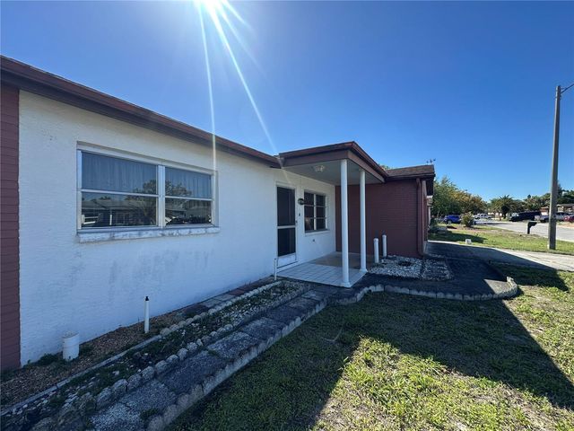 9308 WOLCOTT LANE, Port Richey, FL 34668