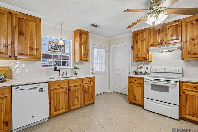 36340 Caraway Rd, Denham Springs, LA 70706