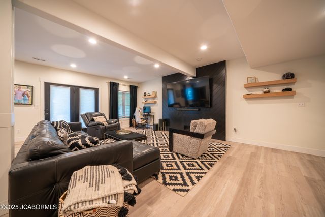 11065 RIDGE FORK DRIVE, Holts Summit, MO 65043