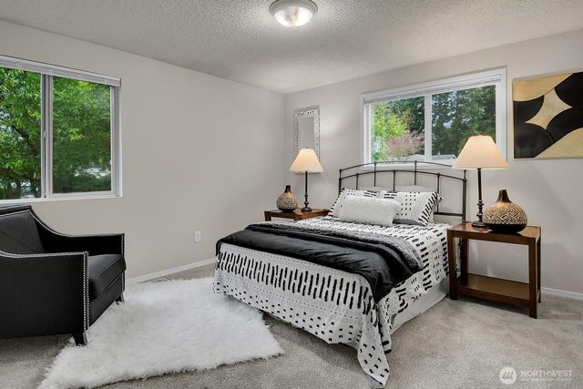 8901 Emerson Place, Everett, WA 98208