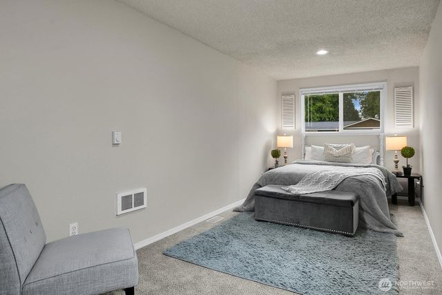 8901 Emerson Place, Everett, WA 98208