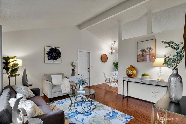 8901 Emerson Place, Everett, WA 98208