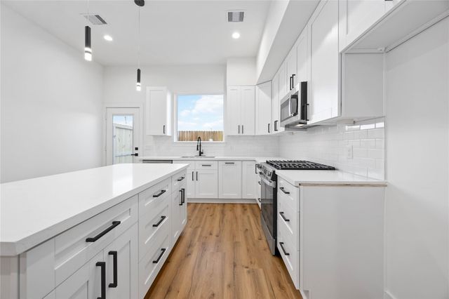 7719 Orebo Street B, Houston, TX 77088