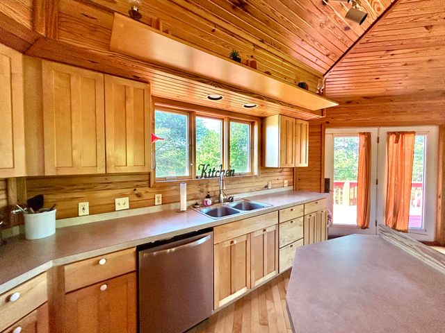 7485 State Hwy 1675, Somerset, KY 42501